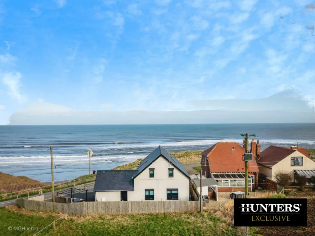 A Simple Guide to a Dog-Friendly Beach Day on the Yorkshire Coast